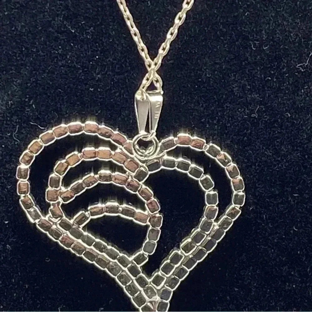 Brazilian Brasil heart flag necklace 16” World Cup - Picture 4 of 4
